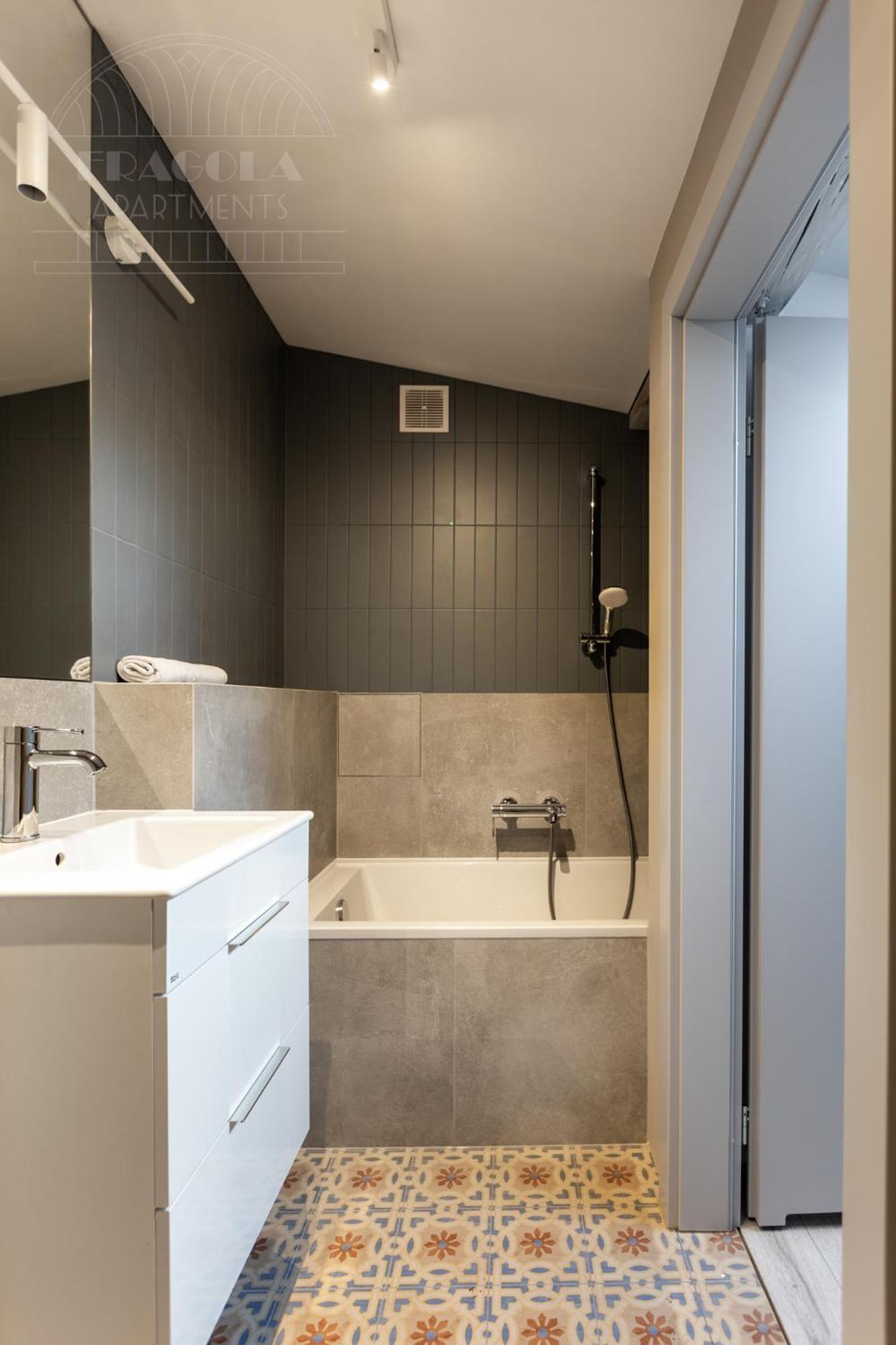 Spacious Apartment 11 Pax, Vistula River - Fragola Apartments Краков Экстерьер фото